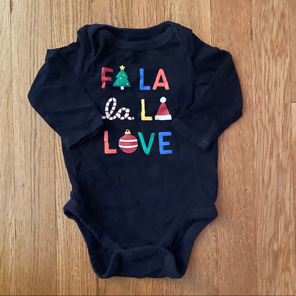 Baby Gap Fa la la la love onesie EUC 3-6m